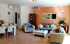 House Manola